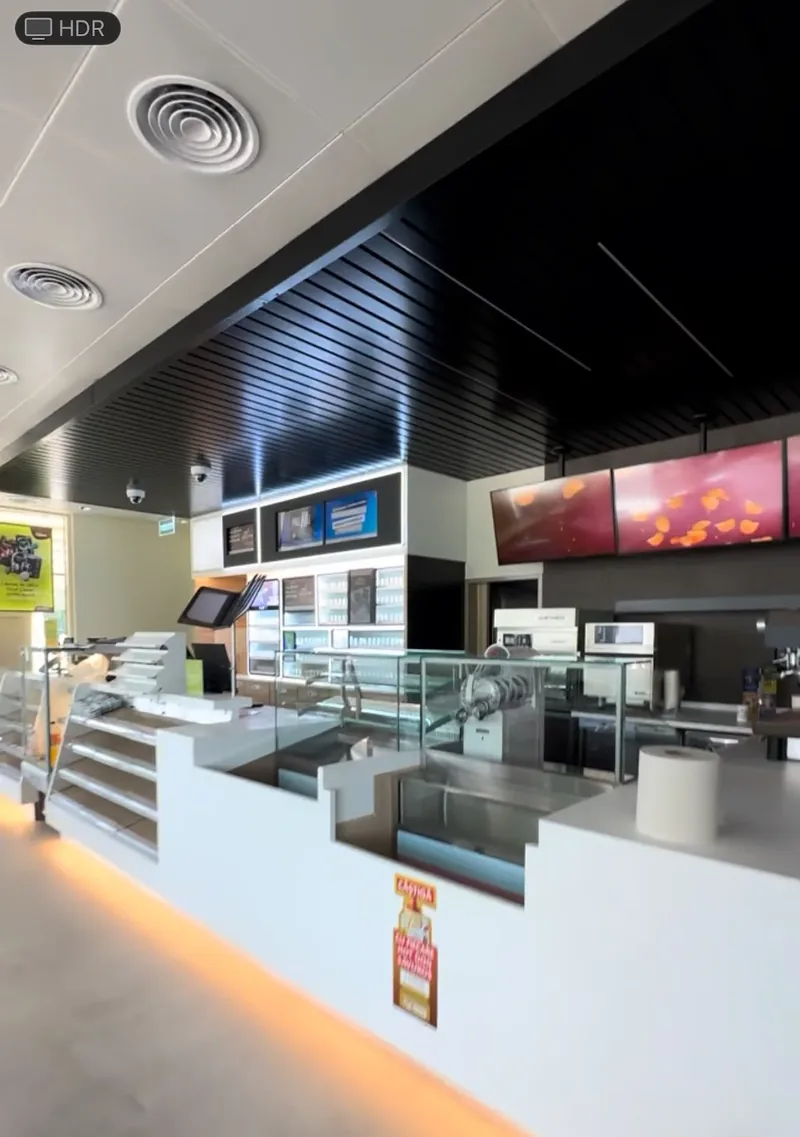 Tejghea de restaurant cu LED ascuns
